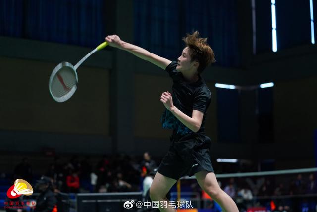 更是他与城 更是他与城